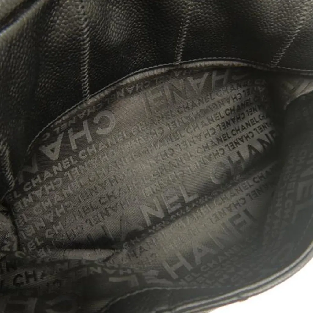 Chanel Chocolate Bar Caviar Shoulder Bag Black Leather Very good - Box View