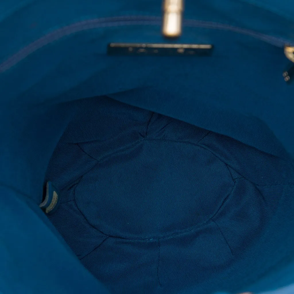 Chanel CC Quilted Calfskin Bucket Backpack Blue Leather Very good - Model View