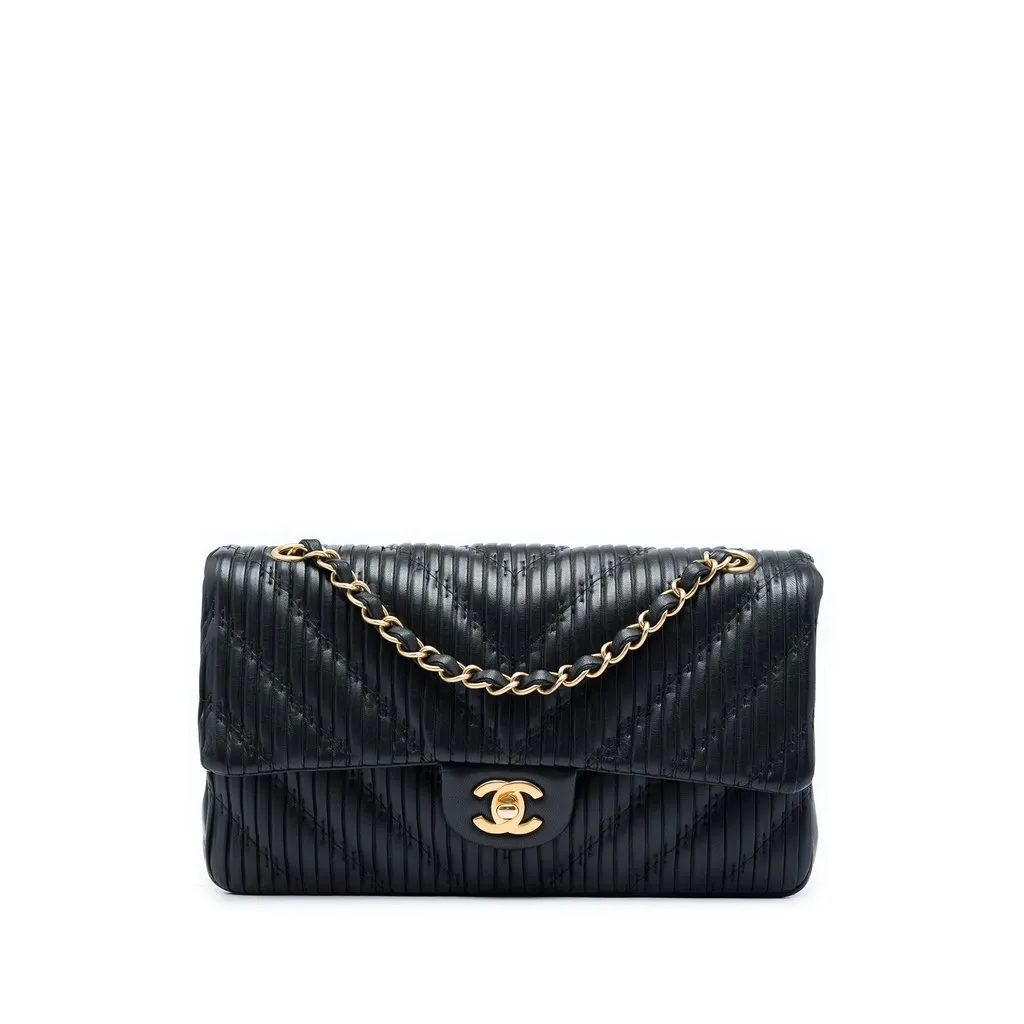 Chanel Medium Classic Chevron Calfskin Pleated Double Flap Black Leather Very good - Front View