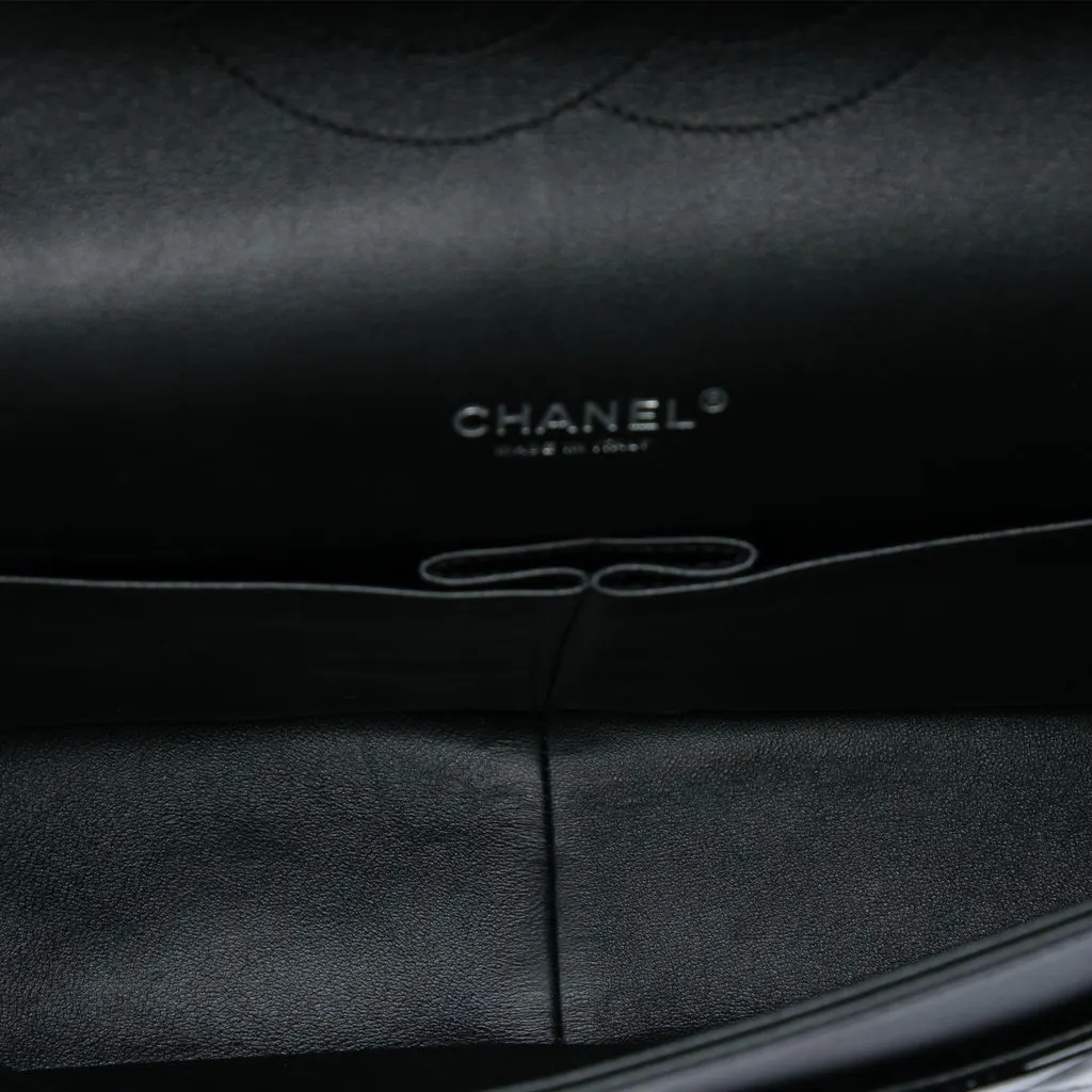 Chanel Maxi Classic Patent Double Flap Black Leather Very good - Model View