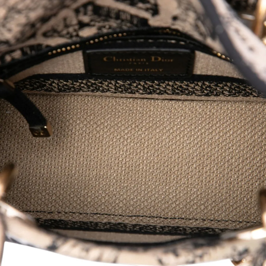 Dior Mini Embroidered Canvas Plan de Paris Lady D Lite Beige Canvas Very good - Model View