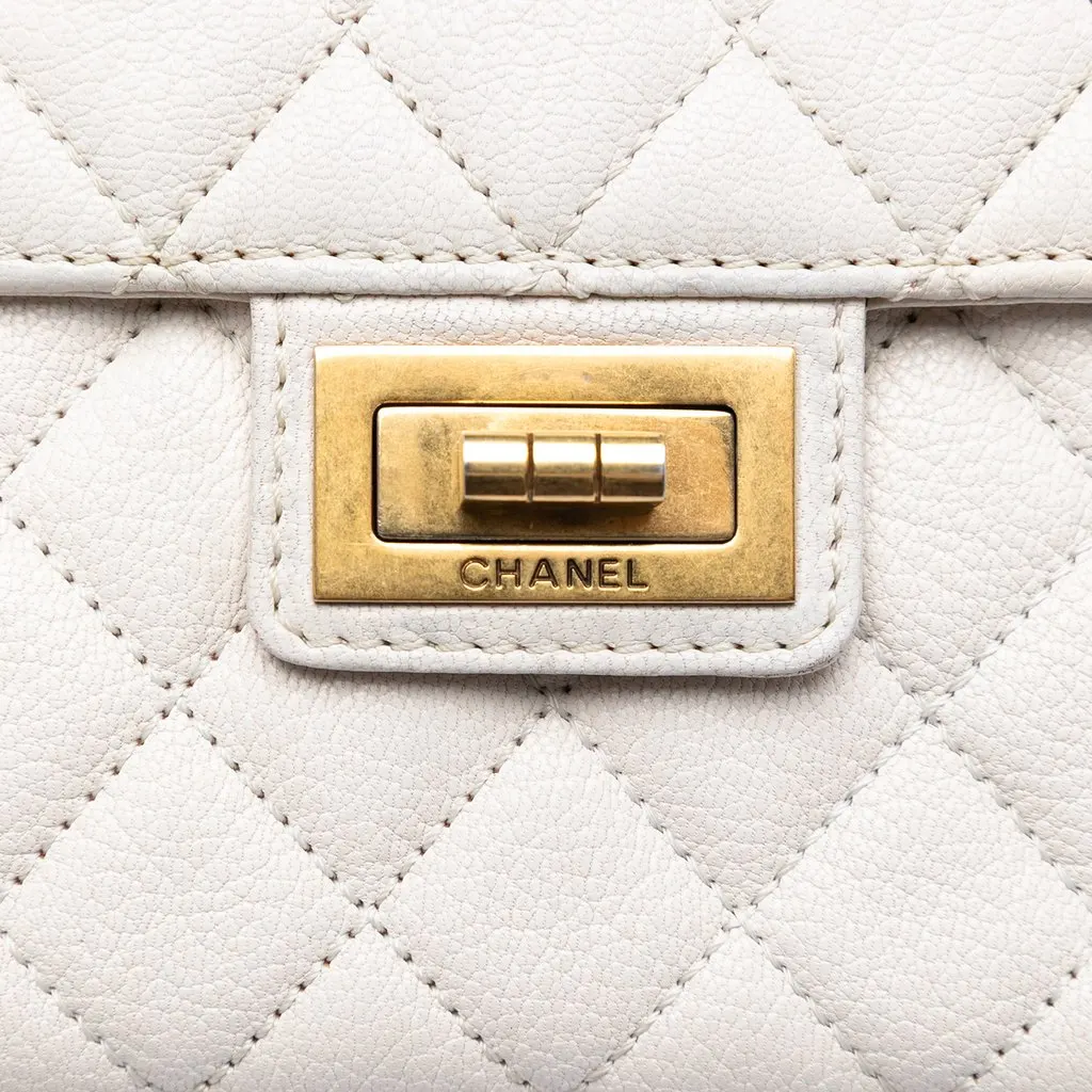 Chanel Medium Quilted Goatskin Reissue 2.55 Rita Flap White Leather Very good - Box View