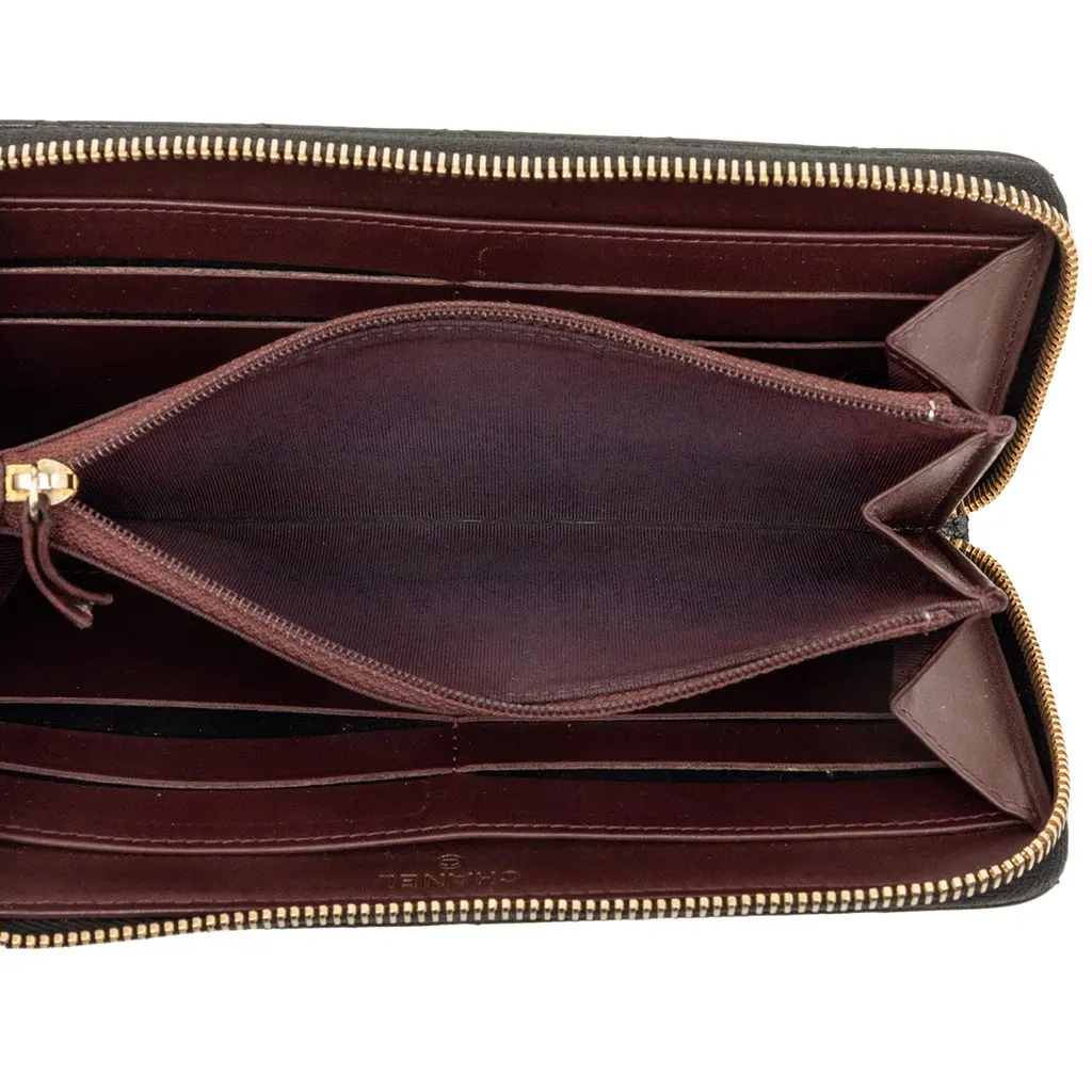Chanel CC Quilted Caviar Zip Around Long Wallet Black Leather Very good - Model View