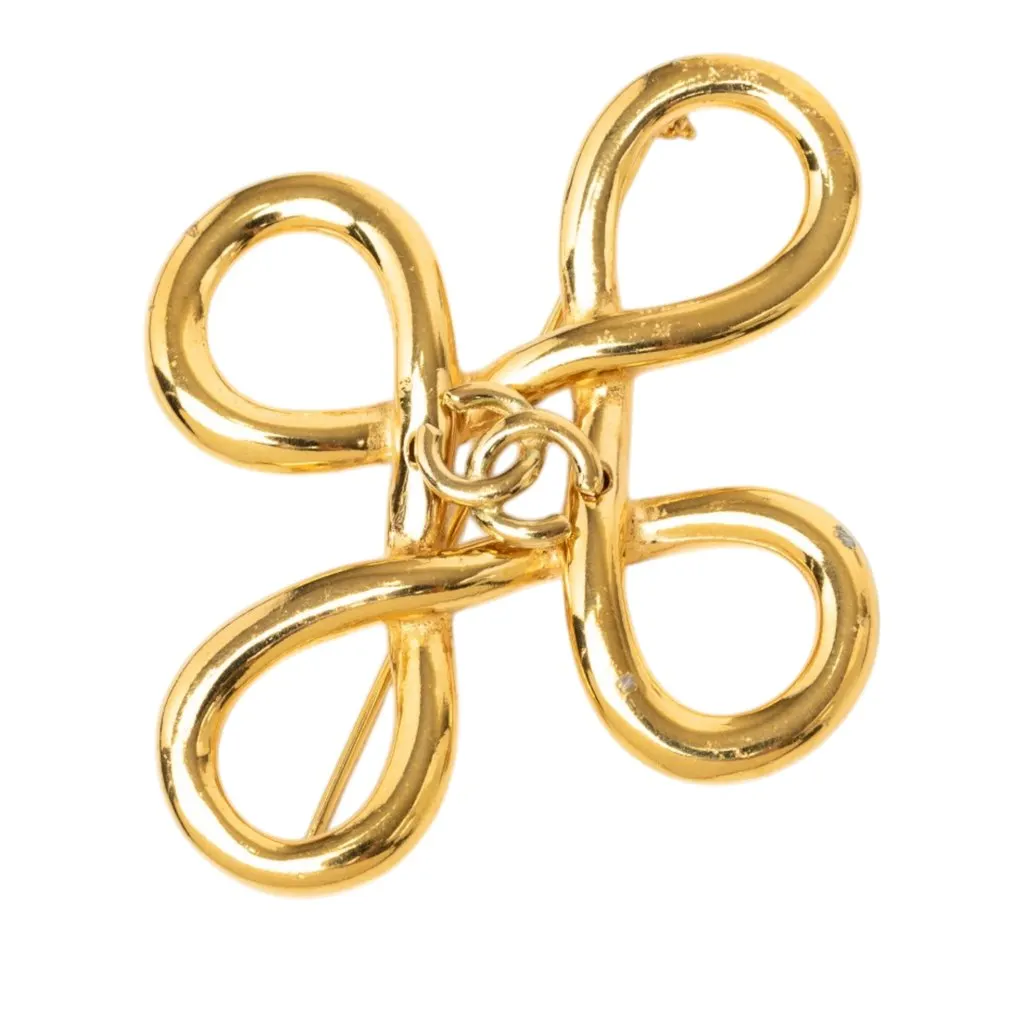 Chanel CC Gold Plated Infinity Brooch Gold Metal Very good - Front View