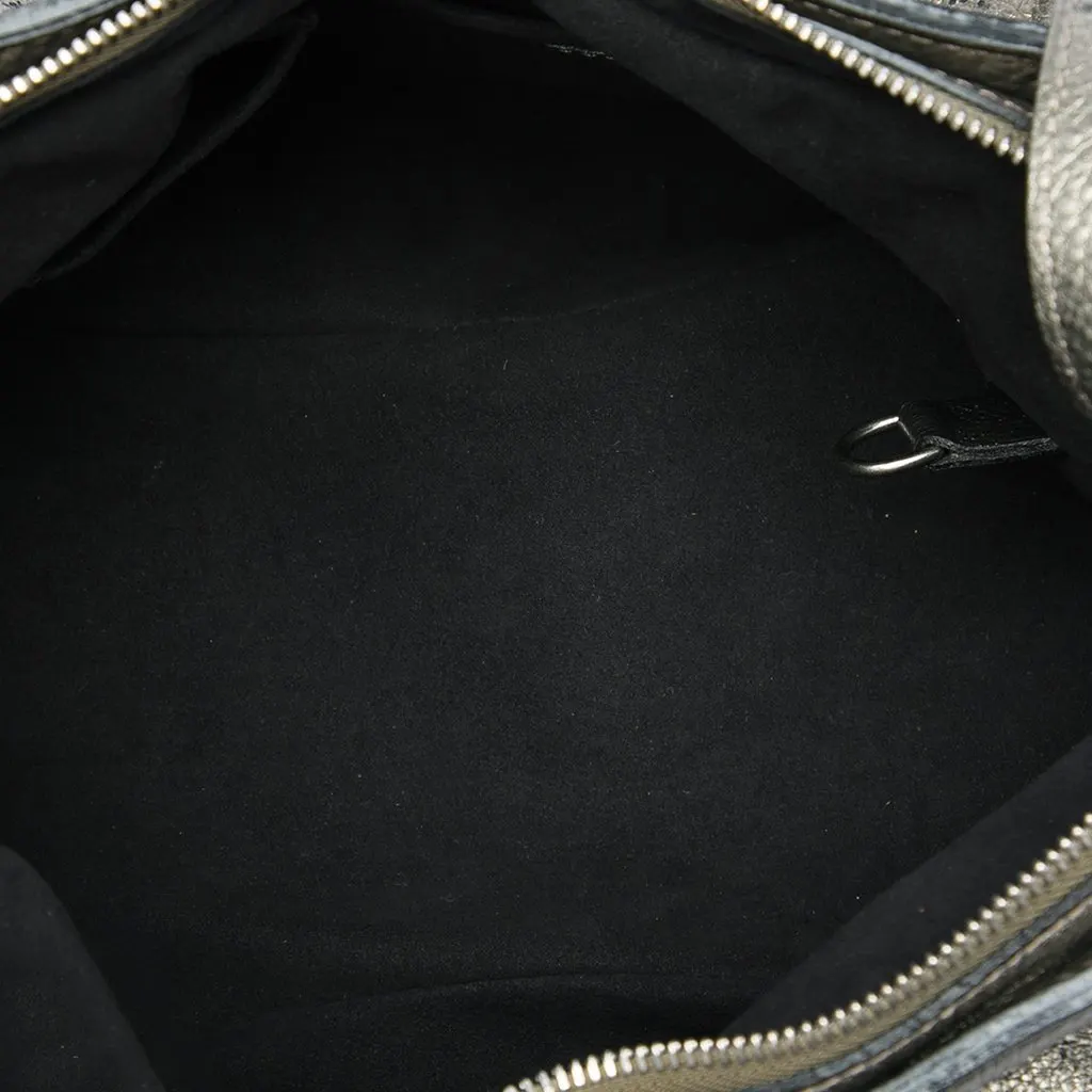 Louis Vuitton Monogram Mahina XS Silver Leather Very good - Model View