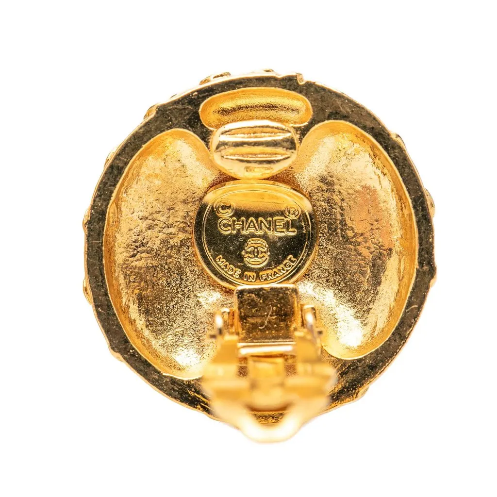 Chanel CC Gold Plated Round Clip On Earrings Gold Metal Very good - Inside View