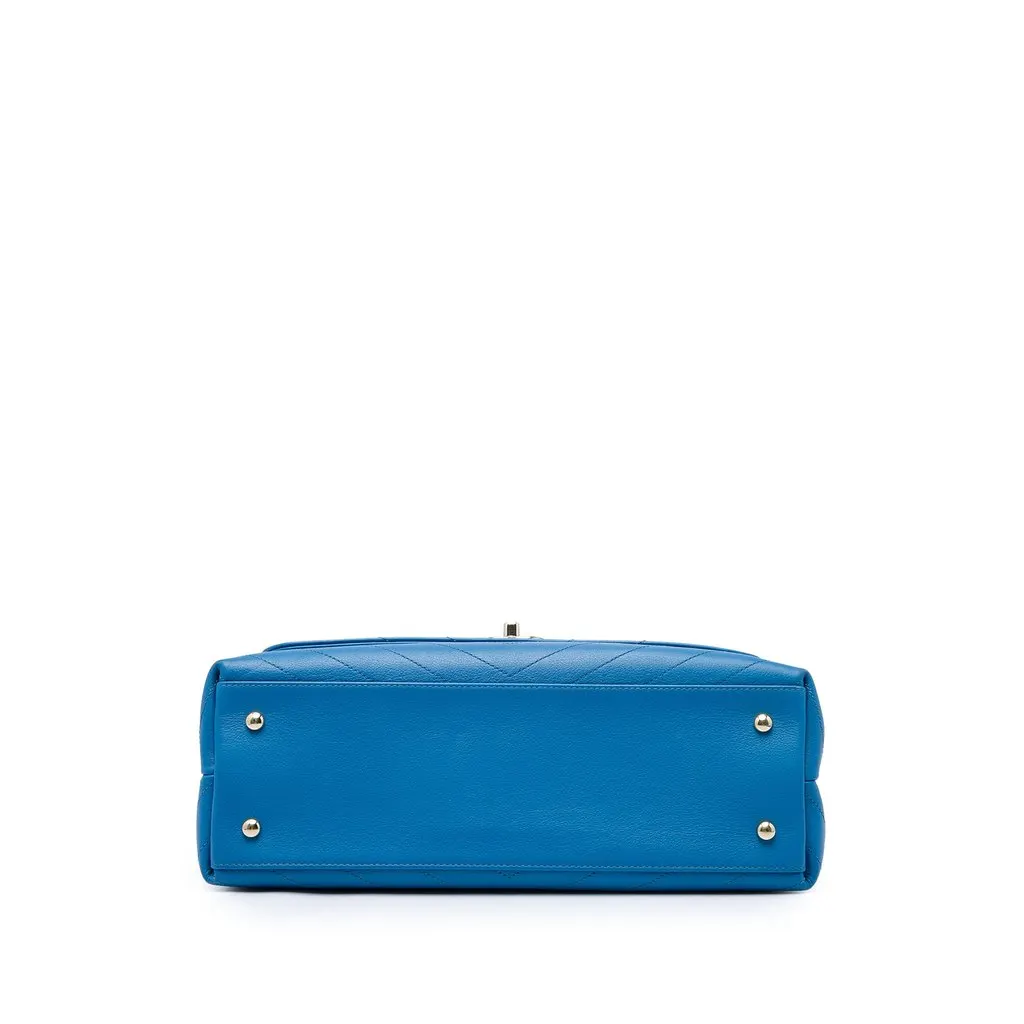 Chanel Medium Grained Calfskin Chevron Chic Top Handle Flap Blue Leather Very good - Inside View