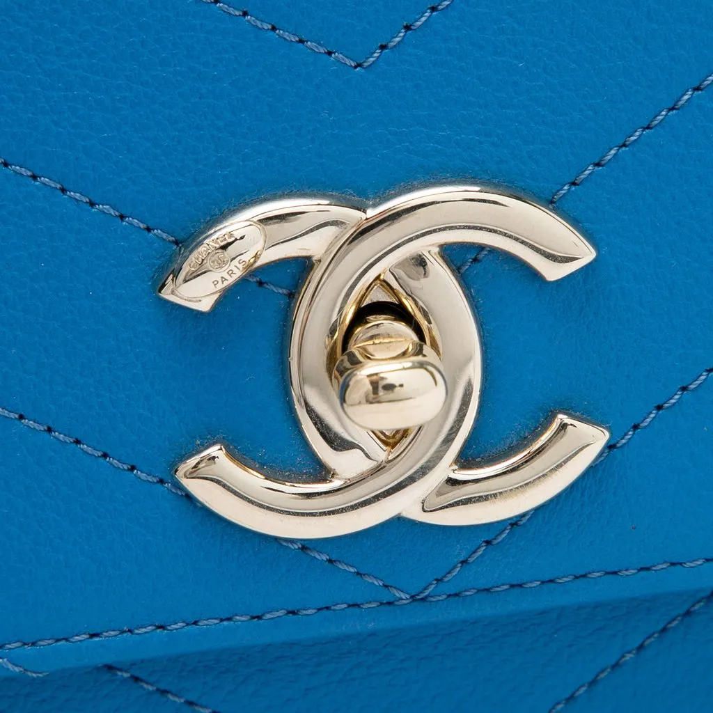 Chanel Medium Grained Calfskin Chevron Chic Top Handle Flap Blue Leather Very good - Box View