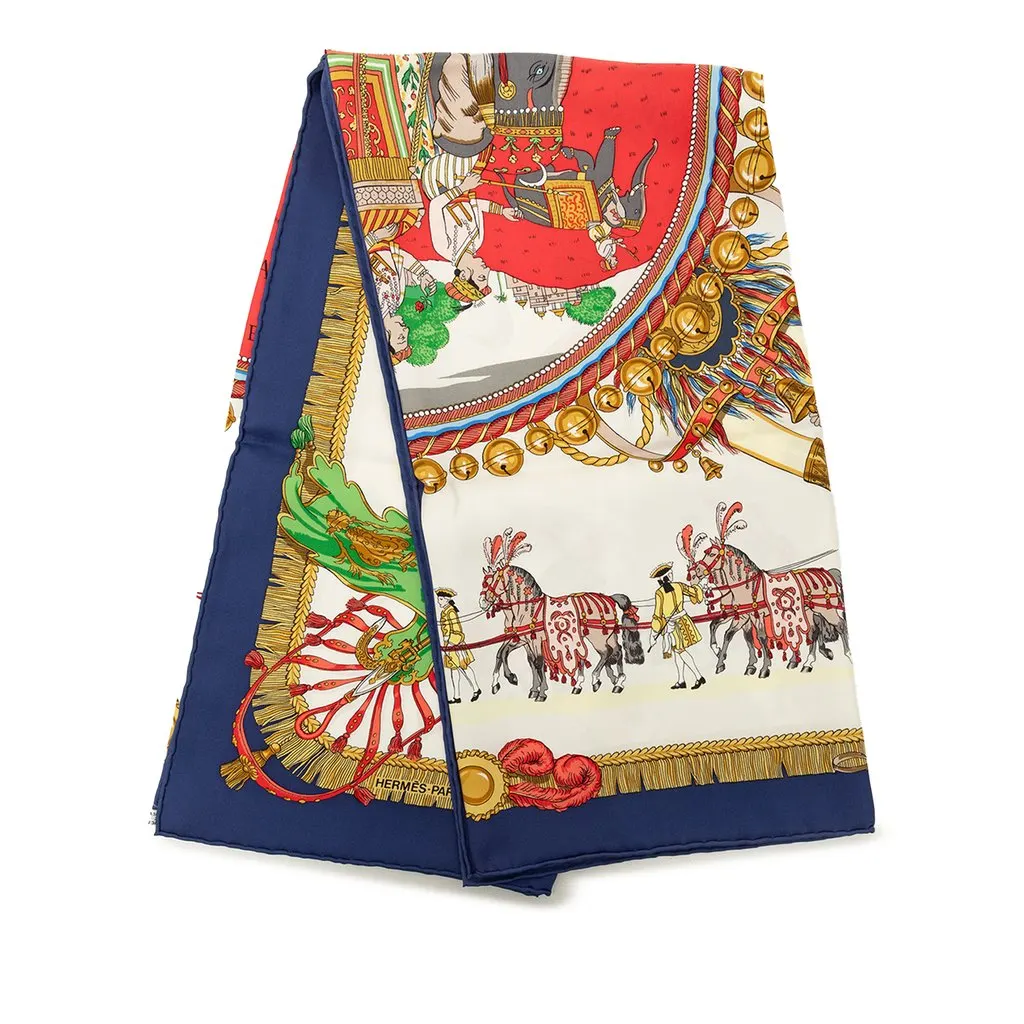 Hermès Caparacons de la France et de lInde Silk Scarf 90 White Silk Never worn - Front View