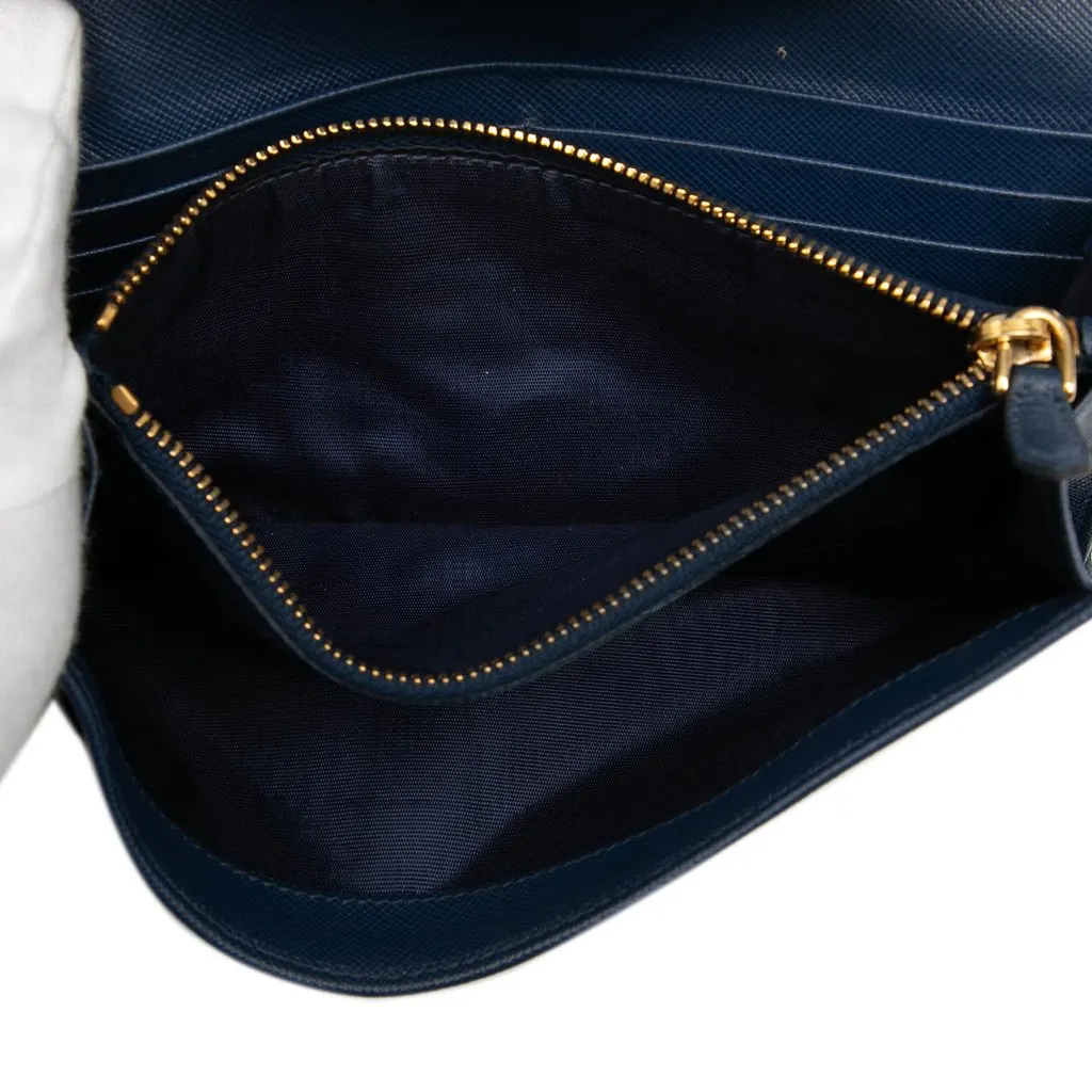 Prada Saffiano Lux Continental Wallet Blue Leather Very good - Model View