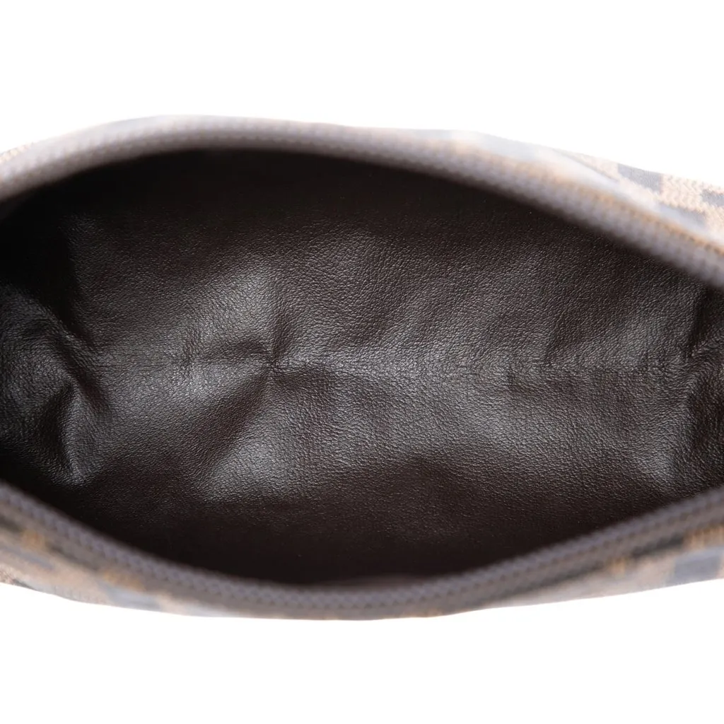 Fendi Zucca Canvas Clutch Brown Very good - Model View