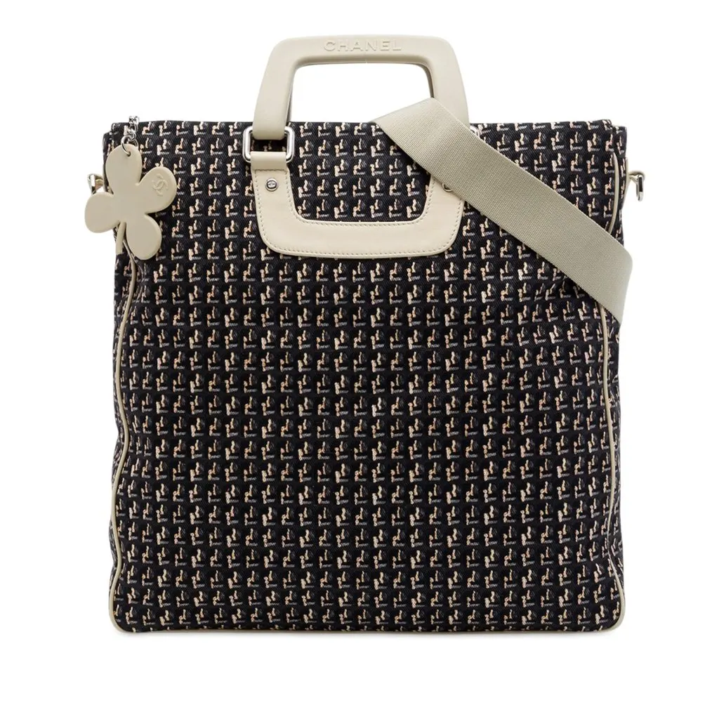 Chanel CC Canvas Clover Vertical Tote Black Very good - Front View