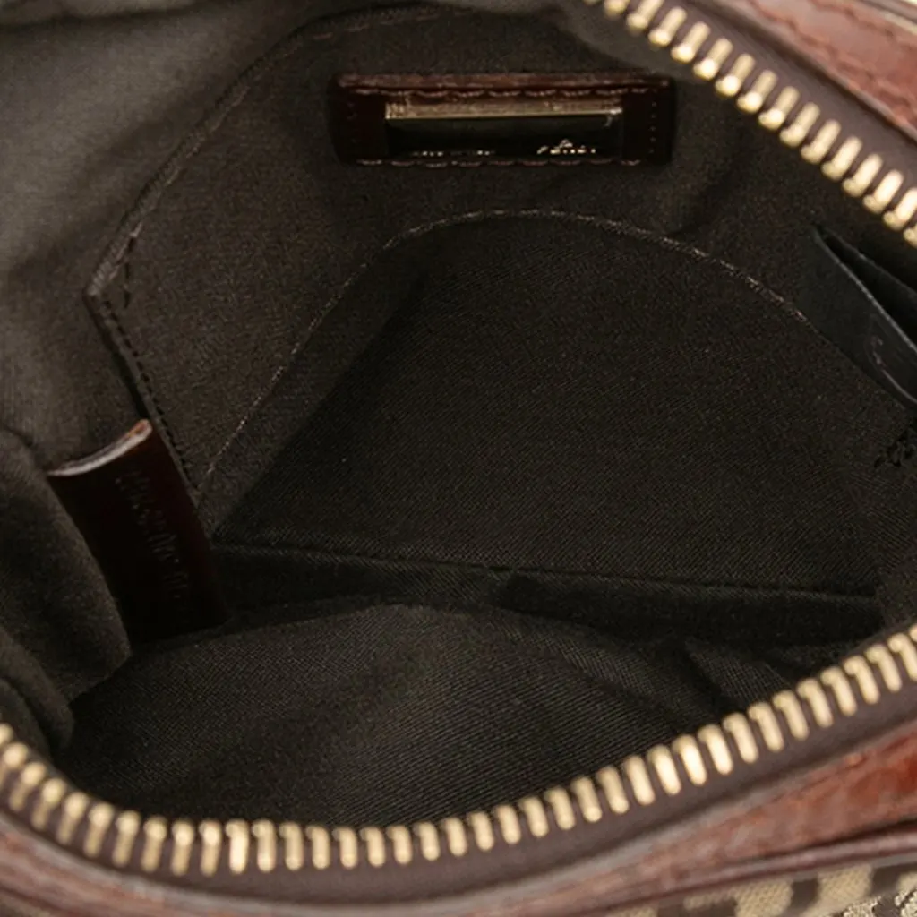 Fendi Zucchino Canvas Crossbody Beige Very good - Model View