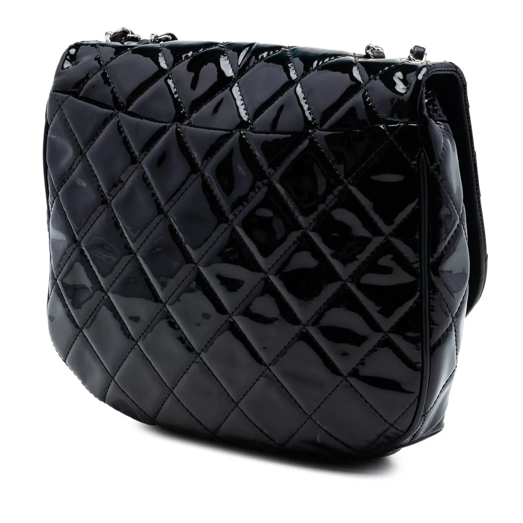 Chanel Medium Quilted Patent Bubble CC Flap Black Leather Very good - Back View
