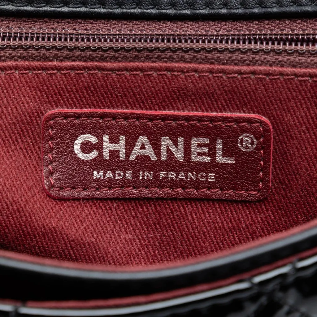 Chanel Medium Quilted Patent Bubble CC Flap Black Leather Very good - Box View