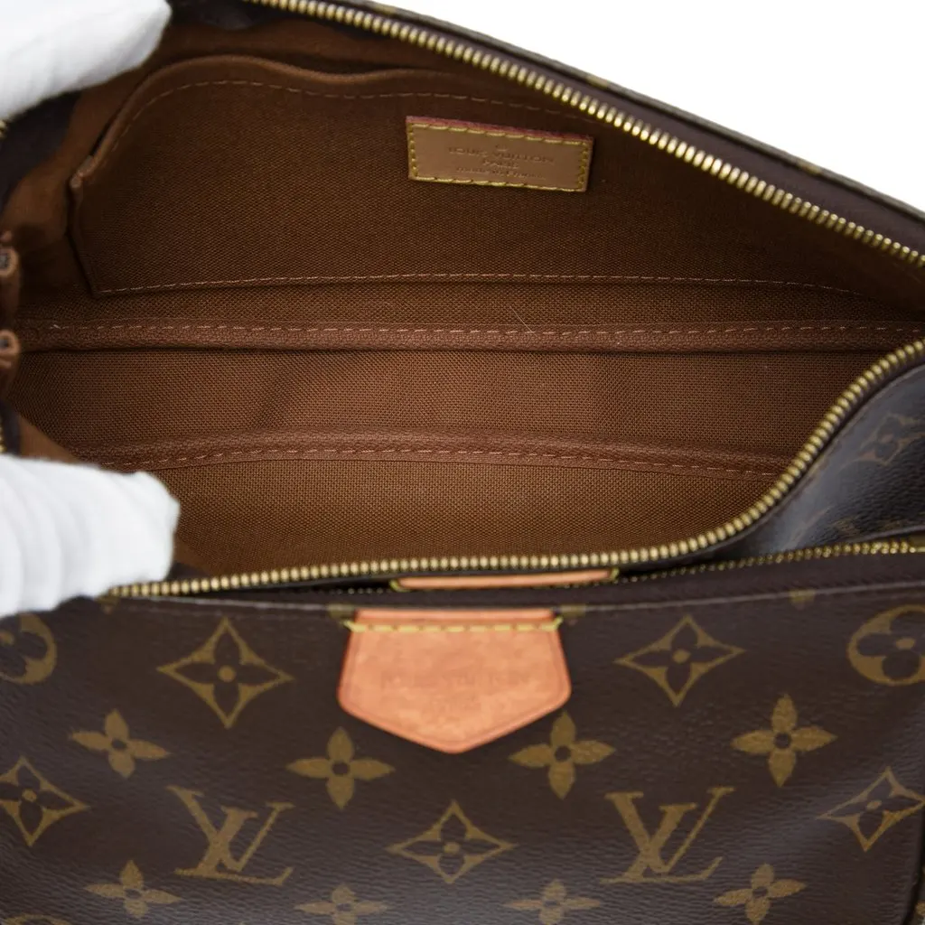 Louis Vuitton Monogram Multi Pochette Accessoires Brown Very good - Model View