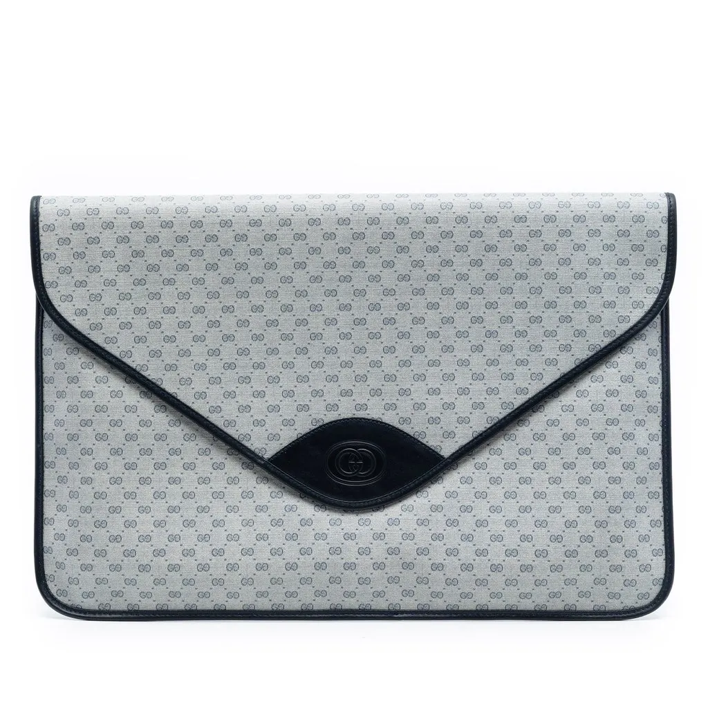 Gucci Micro GG Supreme Clutch Silver Canvas Very good - Front View