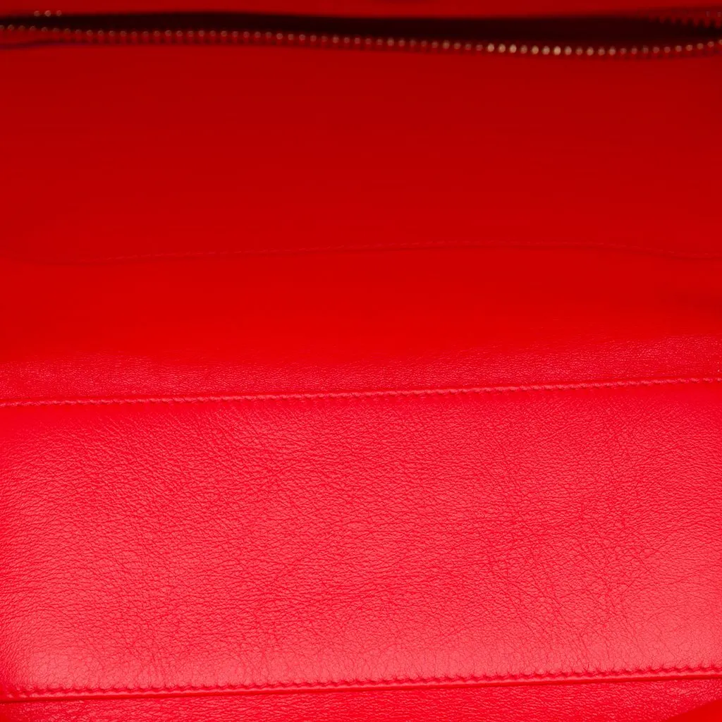 Dior Medium Smooth Calfskin Diorbar Tote Red Leather Very good - Model View