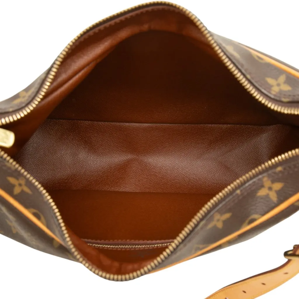 Louis Vuitton Monogram Boulogne 30 Brown Canvas Good - Model View
