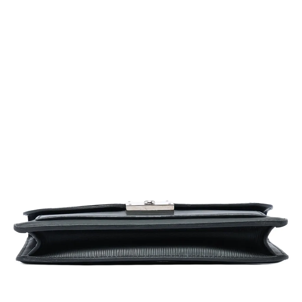 Louis Vuitton Epi Neo Belaia Clutch Black Leather Very good - Inside View