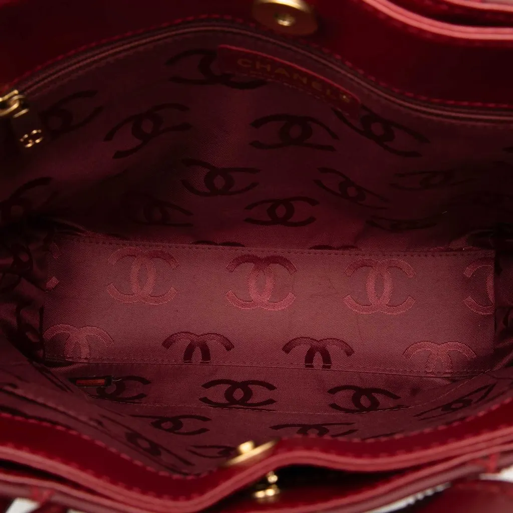 Chanel Small CC Calfskin Surpique Tote Red Leather Good - Model View