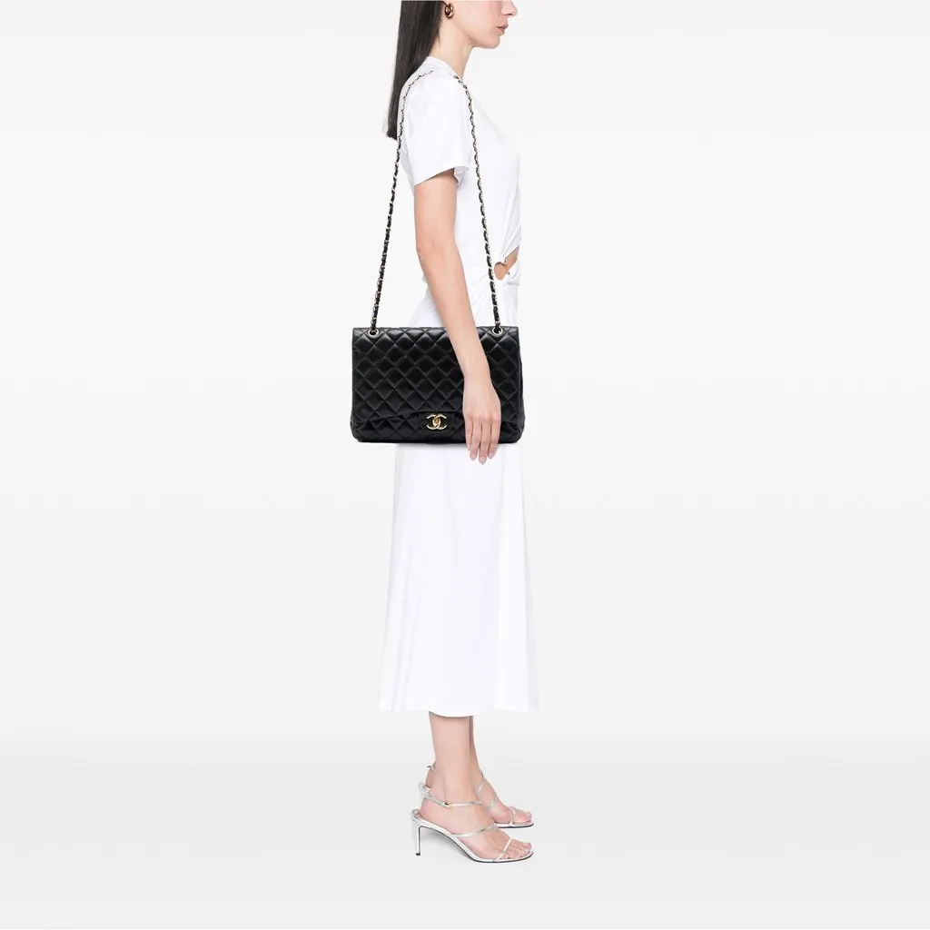 Chanel Maxi Classic Lambskin Double Flap Black Leather Very good - Box View
