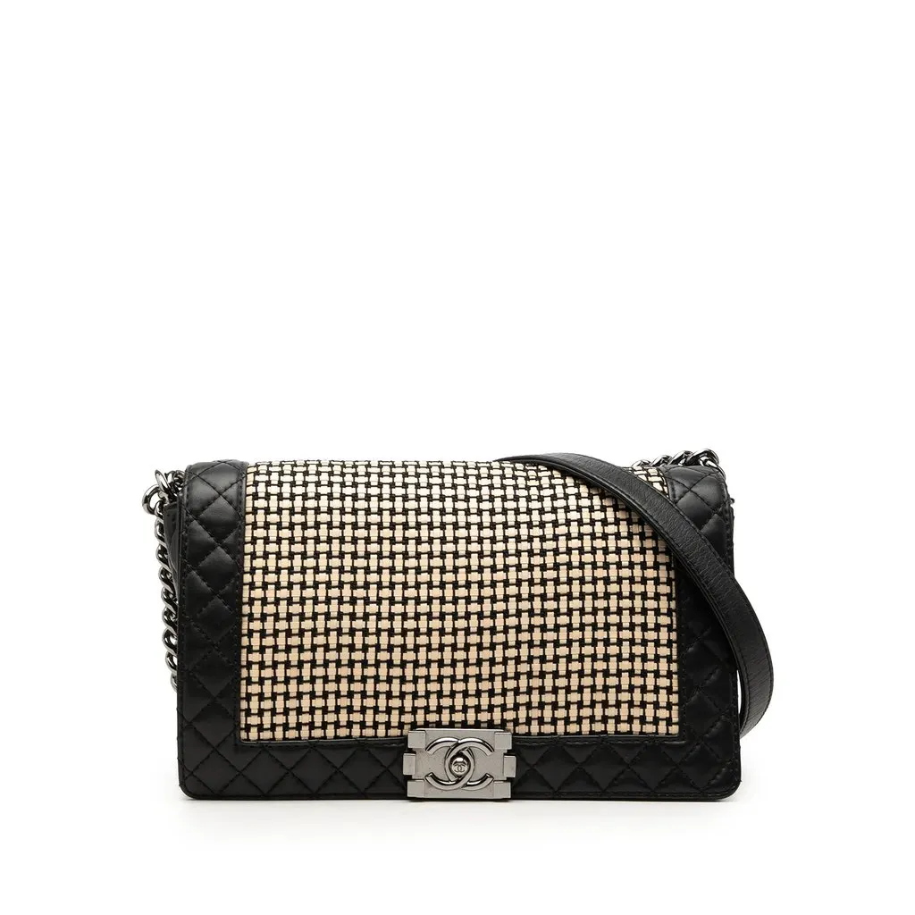 Chanel Medium Woven Calfskin Boy Reverso Flap Black Leather Very good - Front View