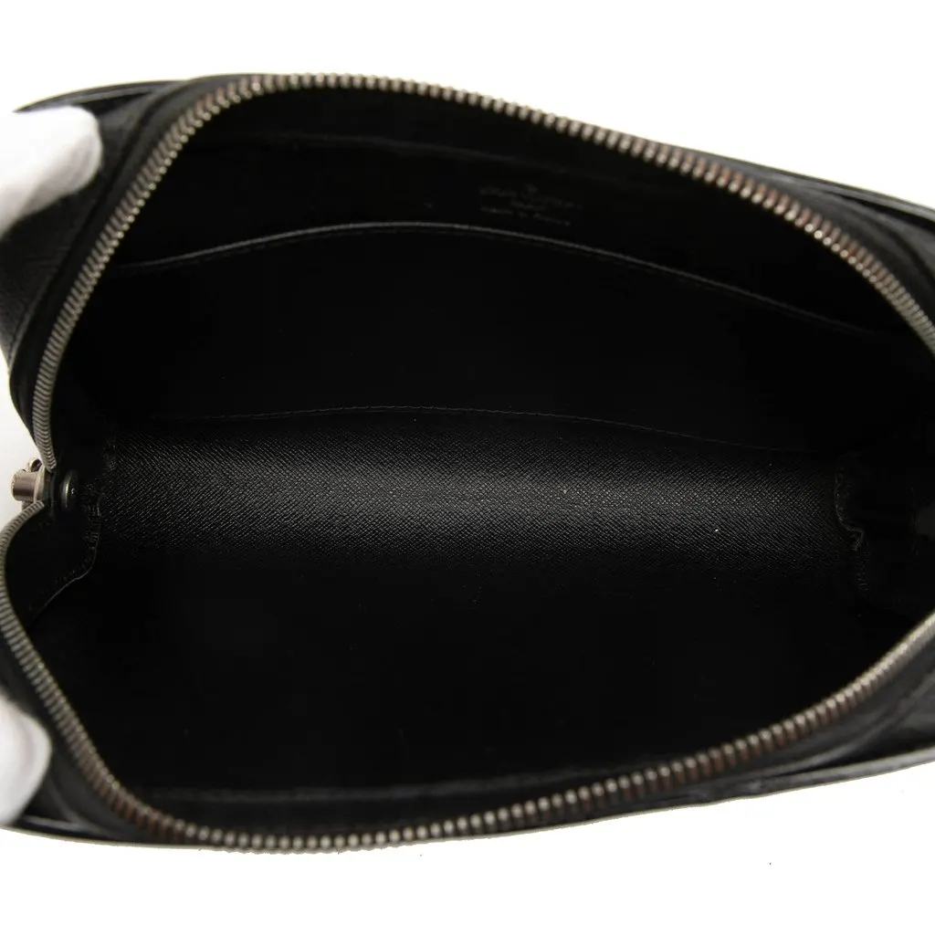 Louis Vuitton Taiga Pochette Baikal Black Leather Good - Model View
