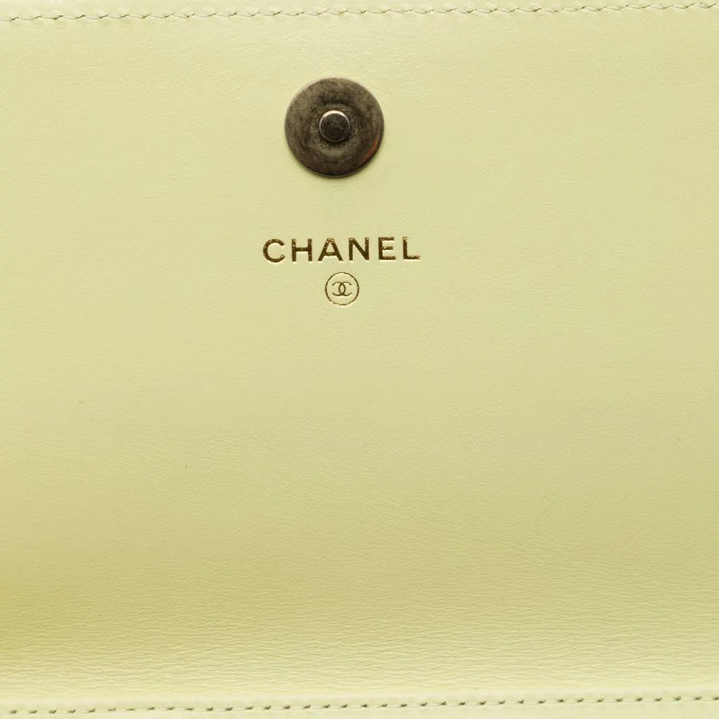 Chanel CC Quilted Caviar Square Wallet on Chain Green Leather Very good - Box View