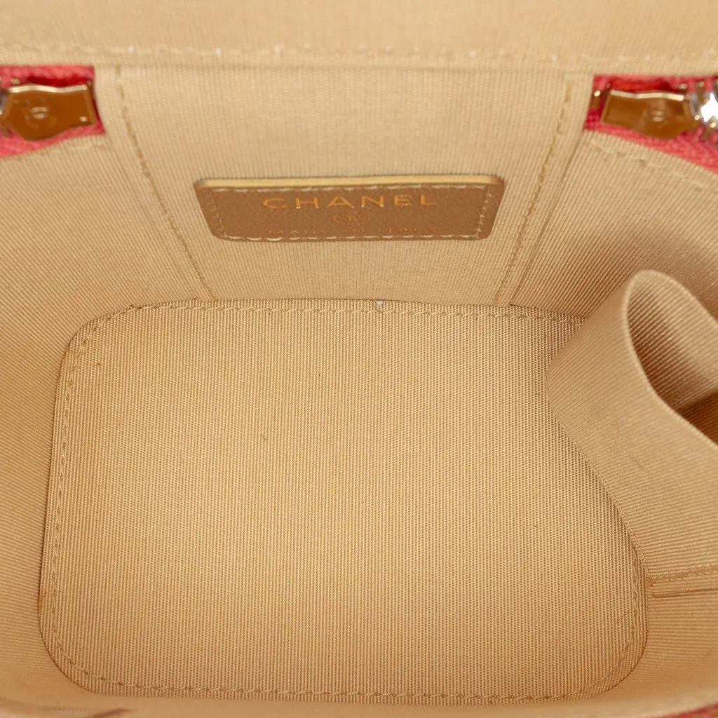 Chanel Mini Quilted Lambskin Pearl Crush Vanity Case With Chain Pink Leather Very good - Model View