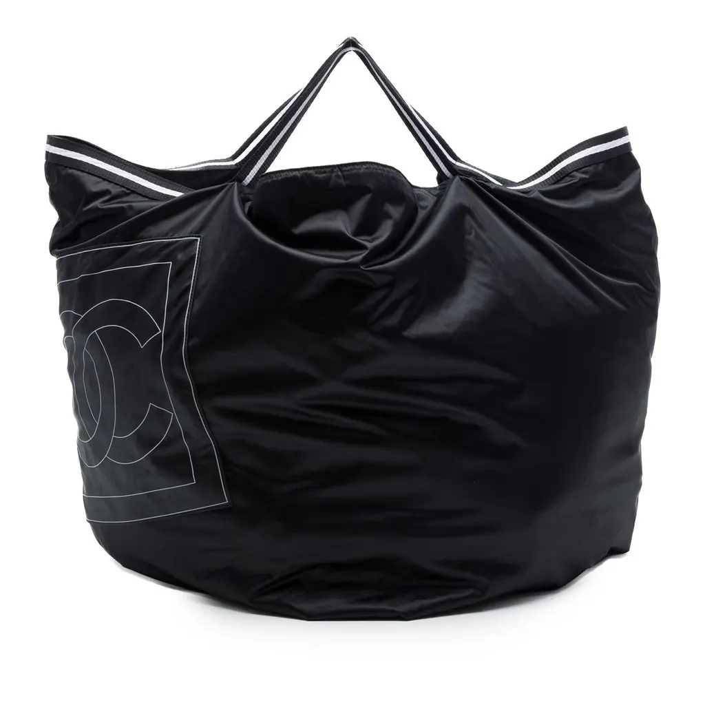 Chanel CC Nylon Sport Line Travel Bag Black Very good - Front View