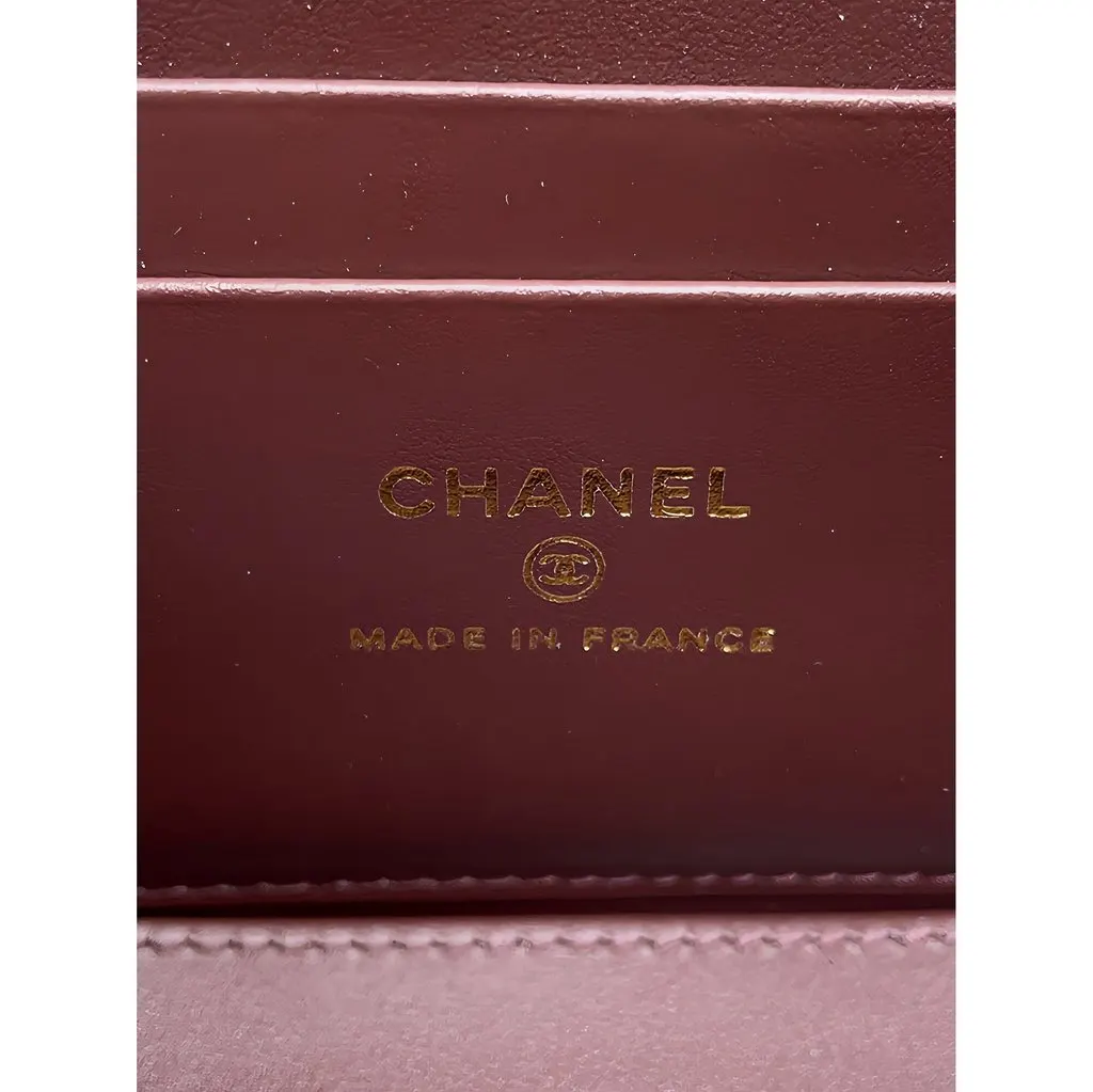 Chanel Small Quilted Caviar Vanity Case With Chain Black Leather Never worn - Box View