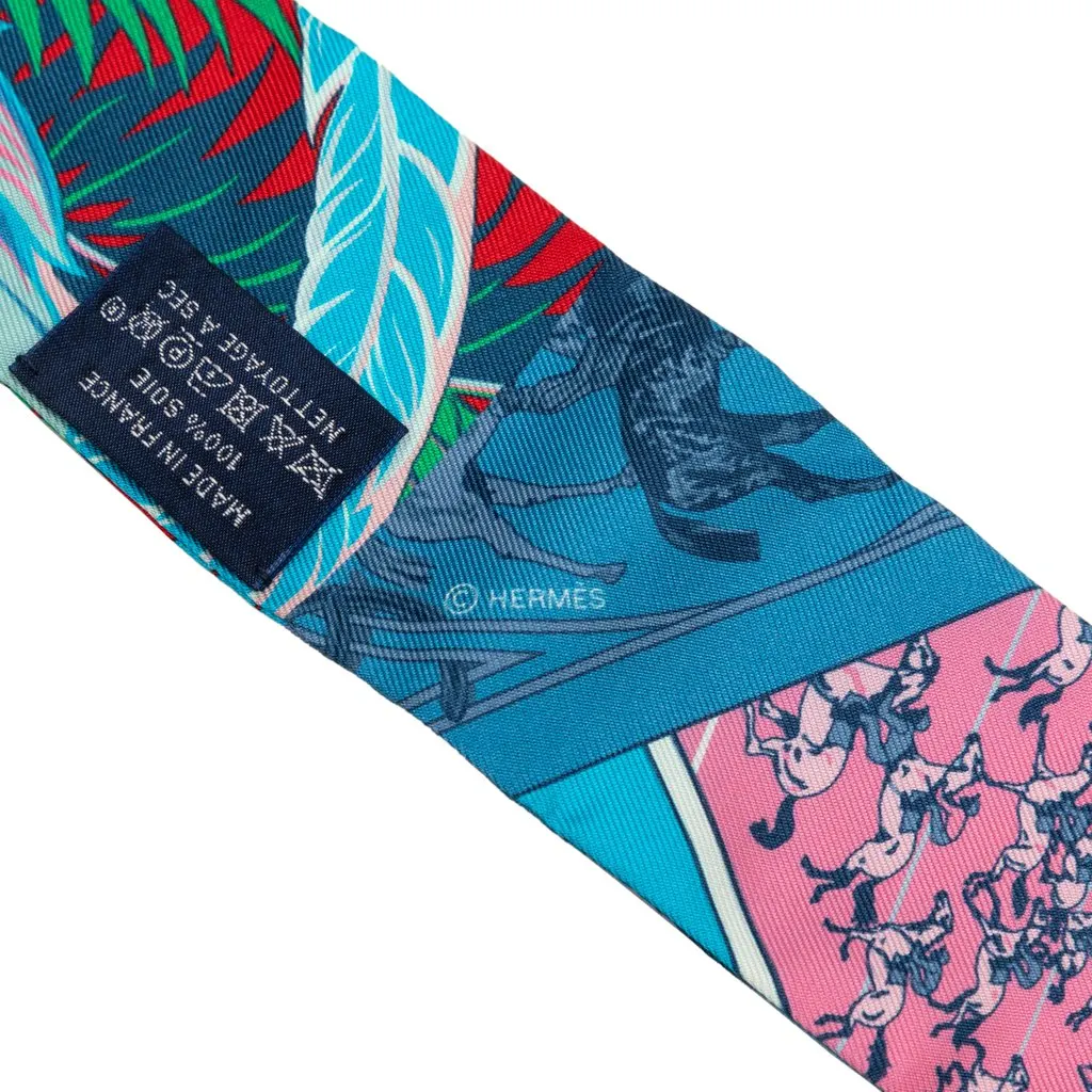Hermès Cheval Phoenix Silk Twilly Scarf Blue Never worn - Inside View