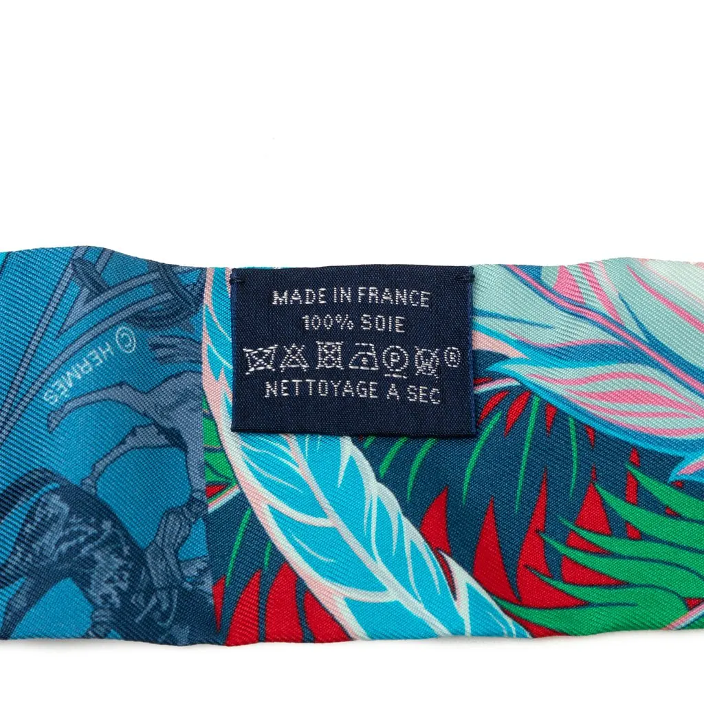Hermès Cheval Phoenix Silk Twilly Scarf Blue Never worn - Model View