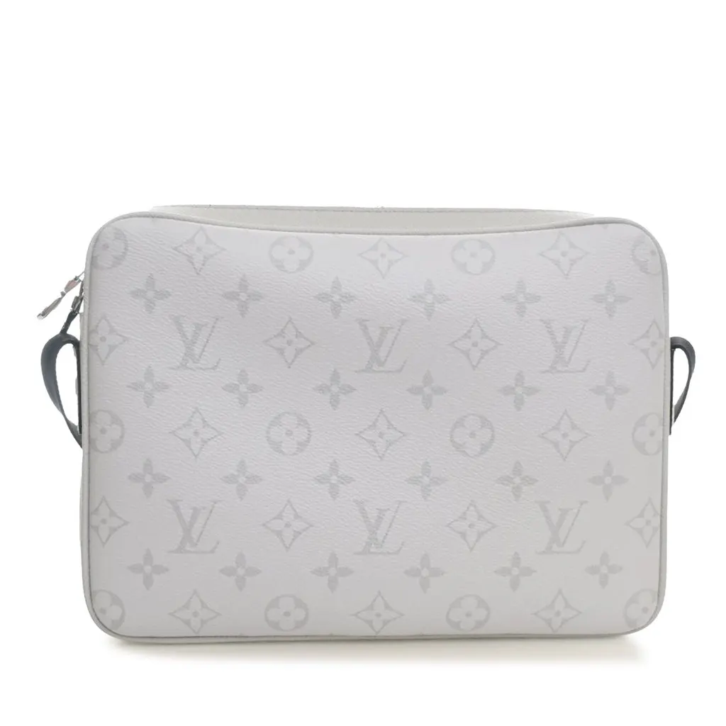Louis Vuitton Monogram Taigarama Outdoor Messenger White Leather Very good - Back View