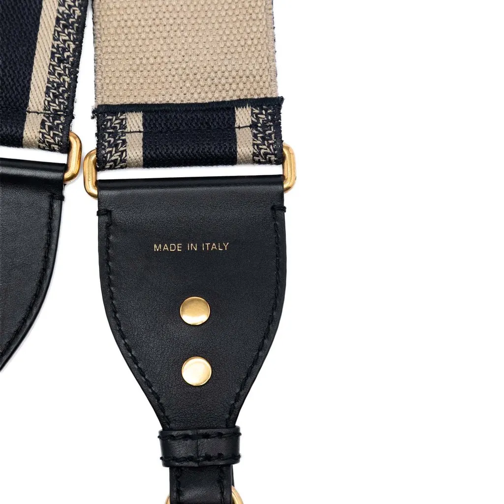 Dior Embroidered Canvas Bag Strap Blue Very good - Model View