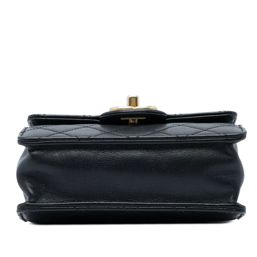Chanel Small Quilted Goatskin Chic Pearls Flap Black Leather Very good - Inside View