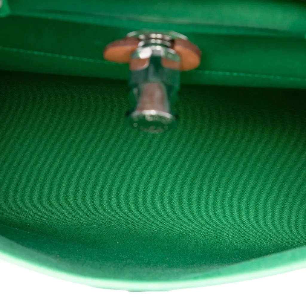Hermès Toile Herbag Zip 31 Green Very good - Model View