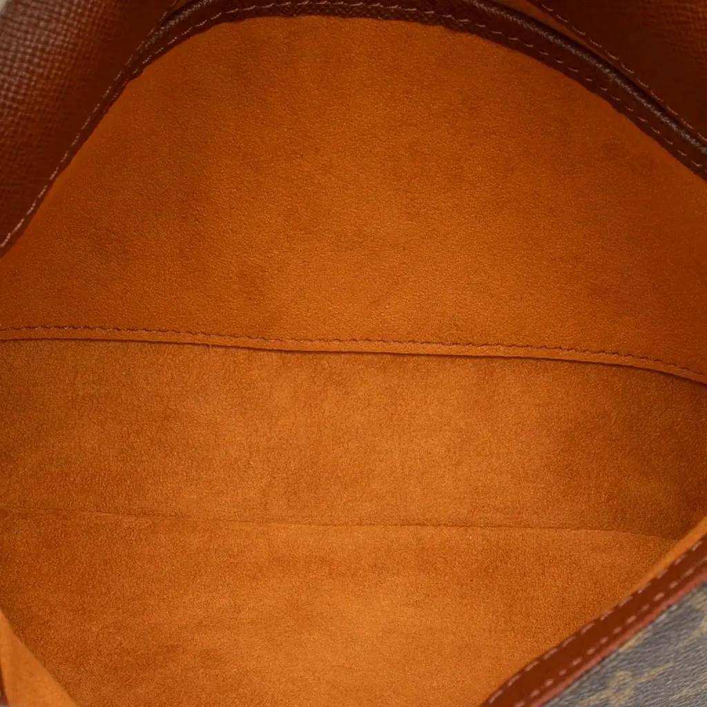 Louis Vuitton Monogram Musette Tango Short Strap Brown Very good - Model View