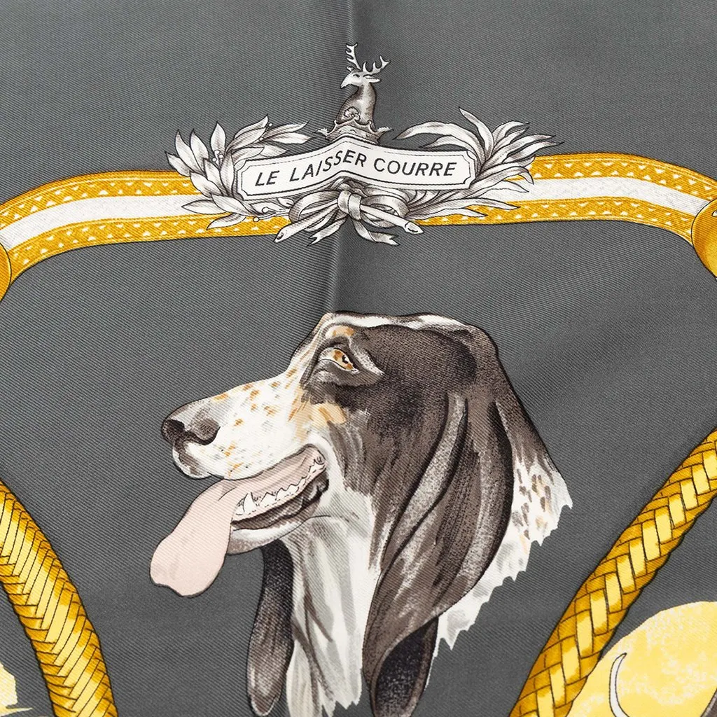 Hermès Le Laisser Courre Silk Scarf 90 Grey Silk Never worn - Inside View