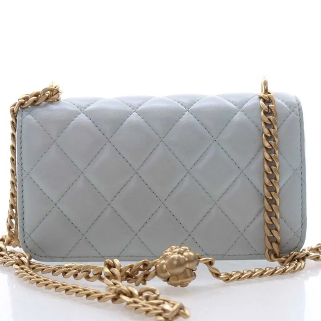 Chanel Mini CC Lambskin Camellia Crush Clutch With Chain Blue Leather Very good - Box View