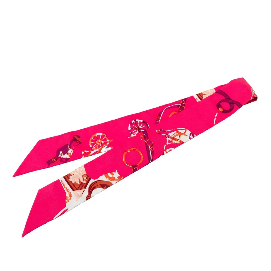 Hermès Festival Des Amazones Silk Twilly Scarf Pink Silk Never worn - Front View