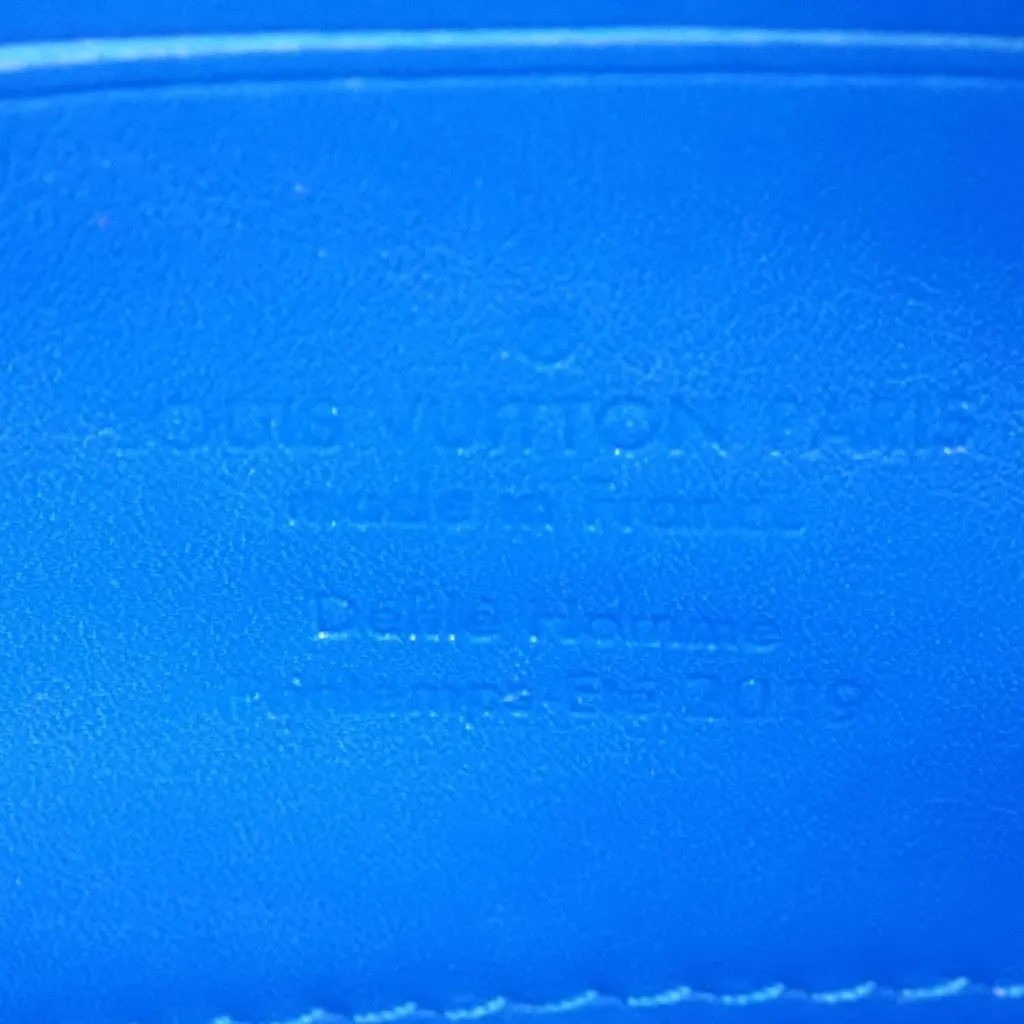 Louis Vuitton Monogram Taurillon Pochette Volga Blue Leather Very good - Box View