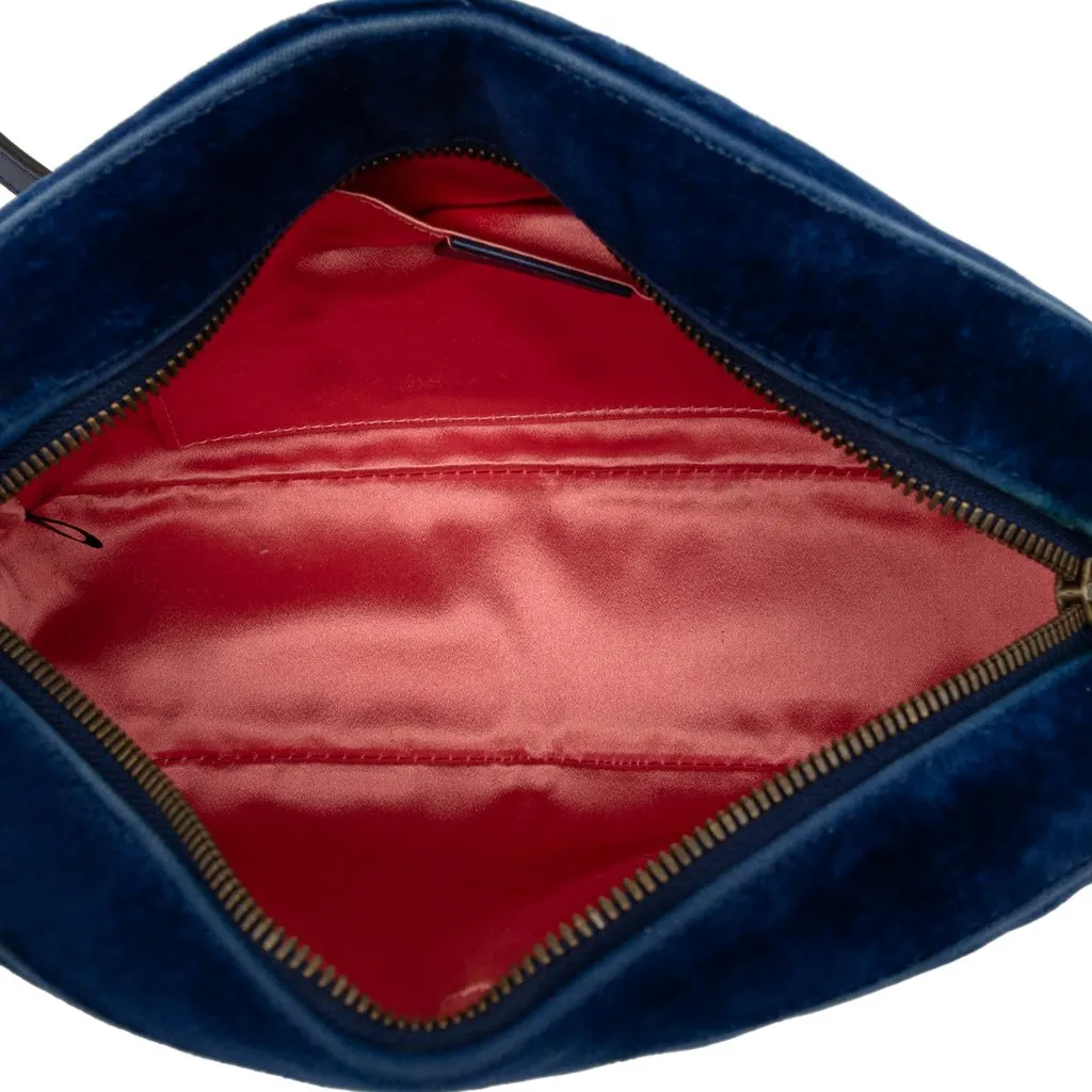 Gucci Small GG Marmont Matelasse Velvet Crossbody Blue Good - Model View