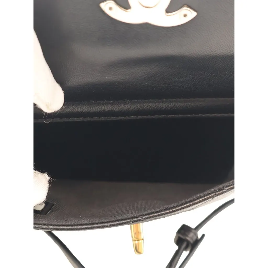 Chanel Quilted Lambskin Front Pocket Clutch With Chain Black Leather Very good - Model View