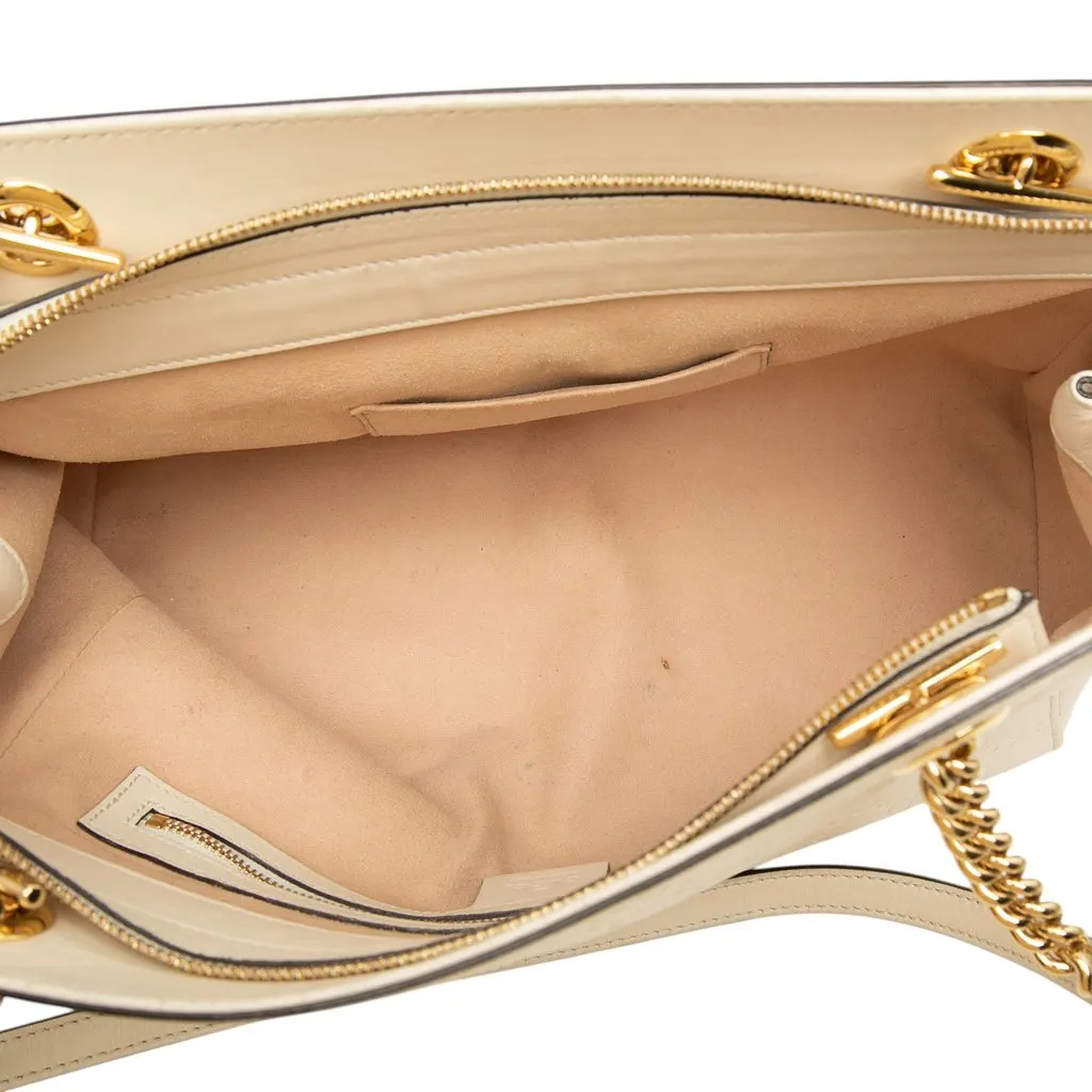 Gucci Medium Guccissima Soft Shoulder Bag White Leather Very good - Model View