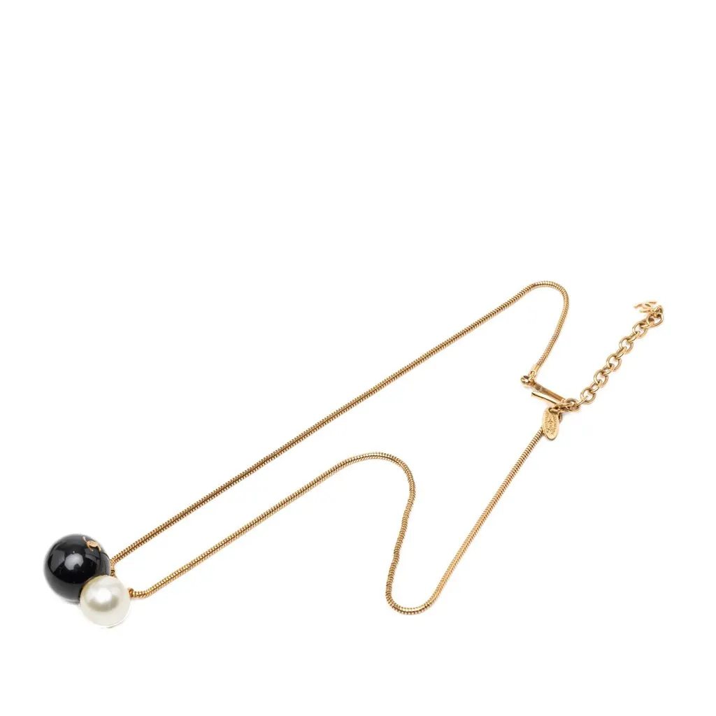 Chanel CC Gold Plated Faux Pearl Pendant Necklace Gold Metal Very good - Front View