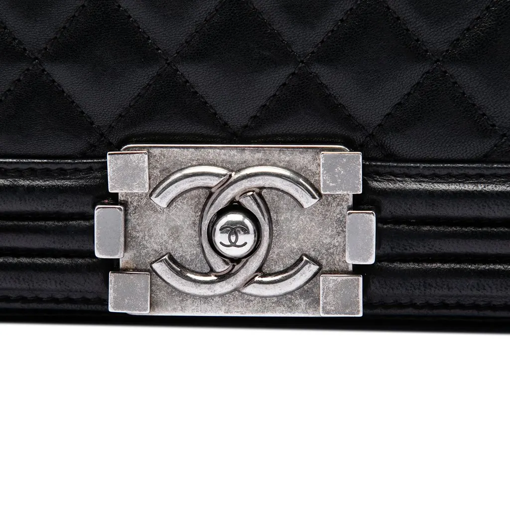 Chanel Old Medium Quilted Lambskin Boy Flap Black Leather Good - Box View