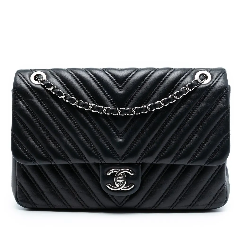 Chanel Jumbo Classic Chevron Lambskin Double Stitch Single Flap Black Leather Very good - Front View