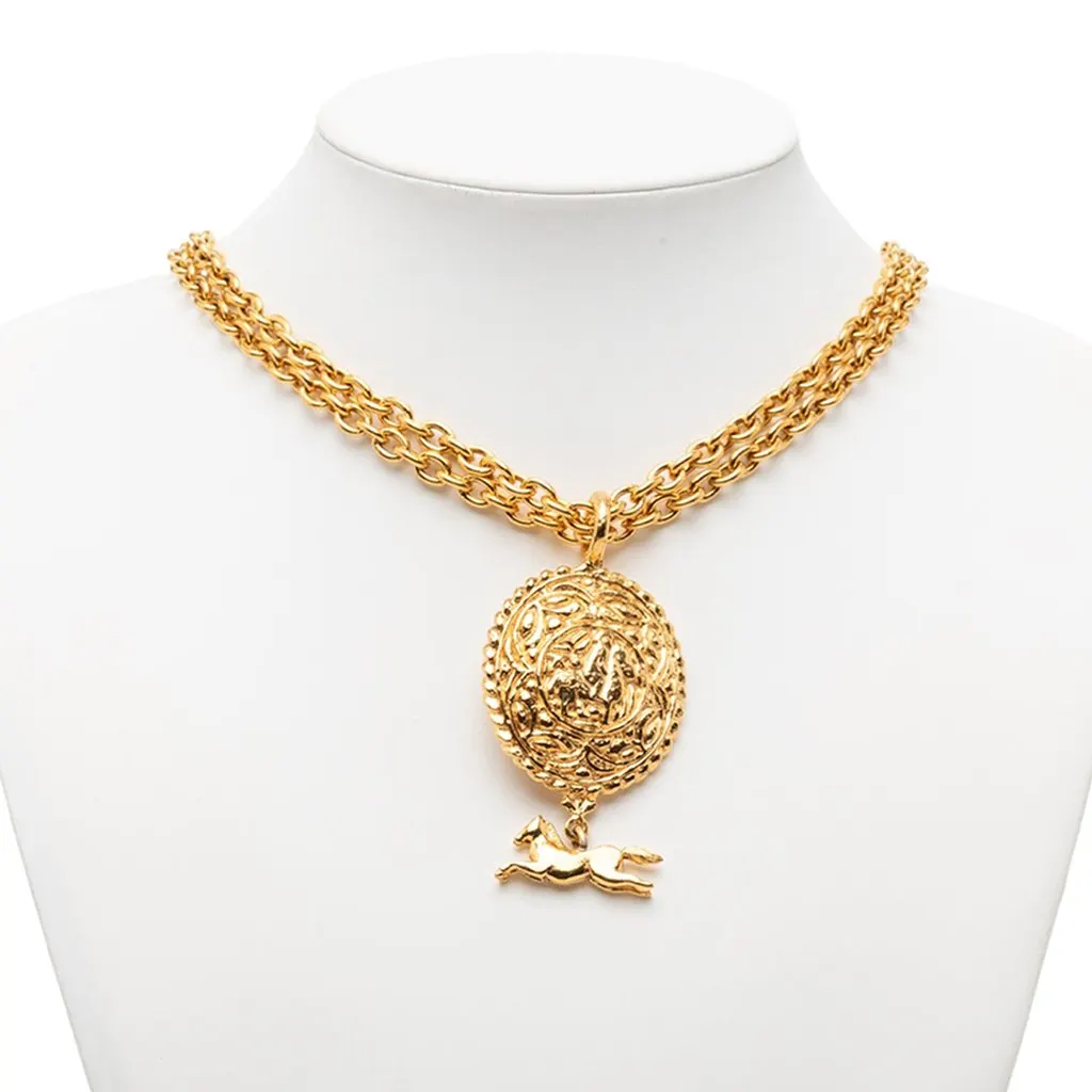 Chanel Gold Plated Double Chain Horse Medallion Pendant Necklace Gold Metal Very good - Box View